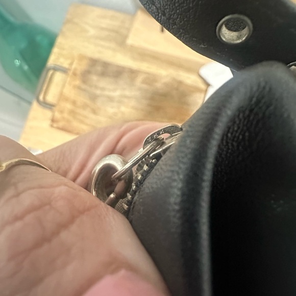 Coach Y2K 2000’s Black Leather Micro Bag with Authentic Coach Star keychain - Picture 7 of 7